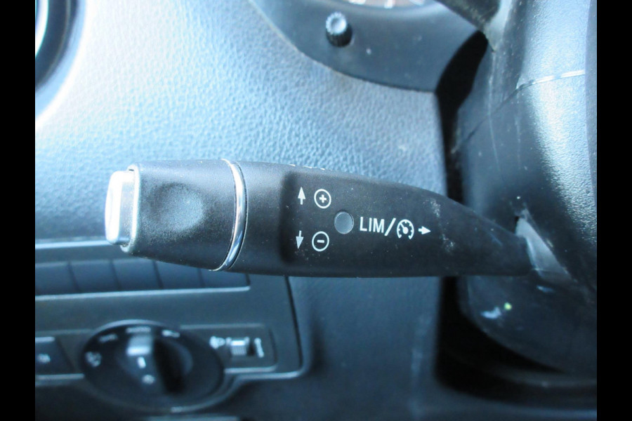 Mercedes-Benz Vito 110 CDI Lang Airco Stoelverwarming PDC