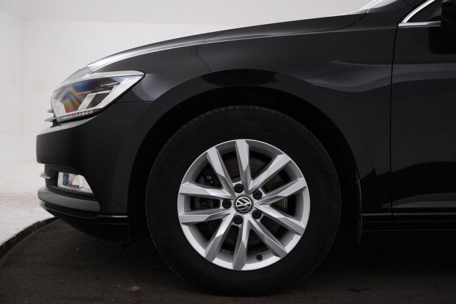 Volkswagen Passat Variant 1.6 TDI Comfortline Business Automaat, Navigatie, Climate, Trekhaak,