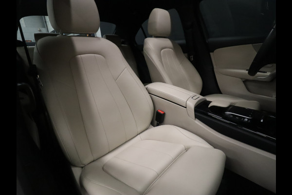 Mercedes-Benz A-Klasse 250 e Business Solution Luxury Limited [CRUISE CONTROL, DIGITAL DASH ,CAMERA + PDC, SCHUIFKANTELDAK, SFEERVERLICHTING, CARPLAY, STOELVERWARMING, MEMORY SEATS, VOL LEDER, FLIPPERS, NAVIGATIE, NIEUWSTAAT]