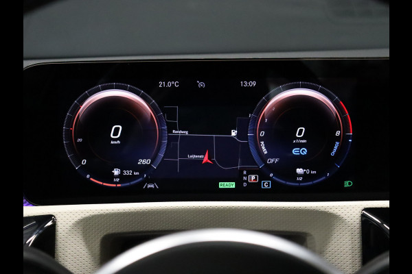 Mercedes-Benz A-Klasse 250 e Business Solution Luxury Limited [CRUISE CONTROL, DIGITAL DASH ,CAMERA + PDC, SCHUIFKANTELDAK, SFEERVERLICHTING, CARPLAY, STOELVERWARMING, MEMORY SEATS, VOL LEDER, FLIPPERS, NAVIGATIE, NIEUWSTAAT]