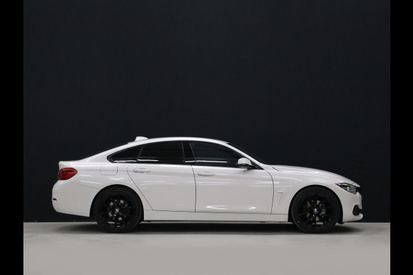 BMW 4 Serie Gran Coupé 420i High Executive [CARPLAY, PDC V+A, ELEK.. ACHTERKLEP, HARMAN KARDON AUDIOINSTALLATIE, STUUR EN STOELVERWARMING,  TREKHAAK, VOL LEDER, NAVIGATIE, NIEUWSTAAT]