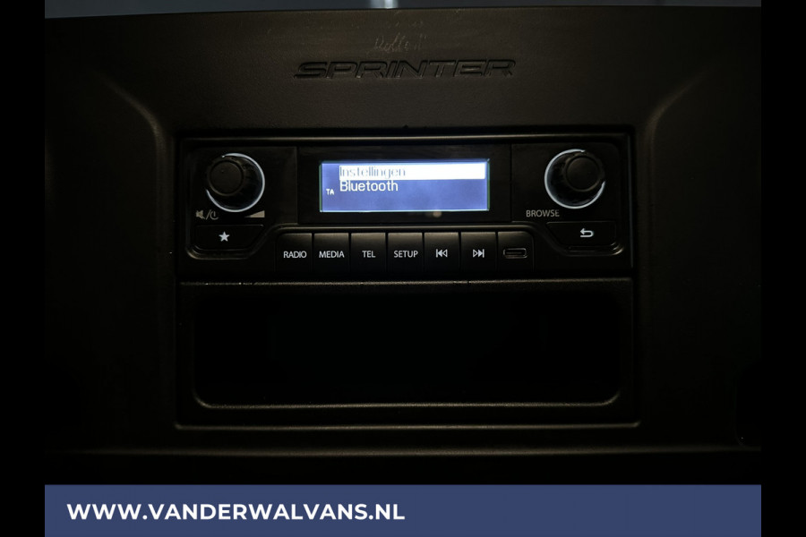 Mercedes-Benz Sprinter 315 CDI 150pk L3H2 Euro6 Airco | Camera | Cruisecontrol | Stoelverwarming 270 Graden achterdeuren, Bijrijdersbank