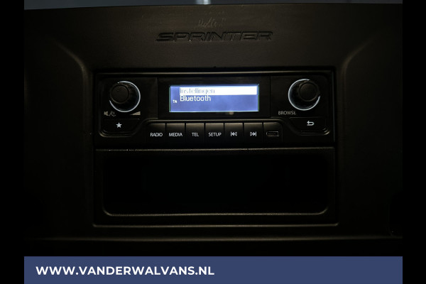 Mercedes-Benz Sprinter 315 CDI 150pk L3H2 Euro6 Airco | Camera | Cruisecontrol | Stoelverwarming 270 Graden achterdeuren, Bijrijdersbank