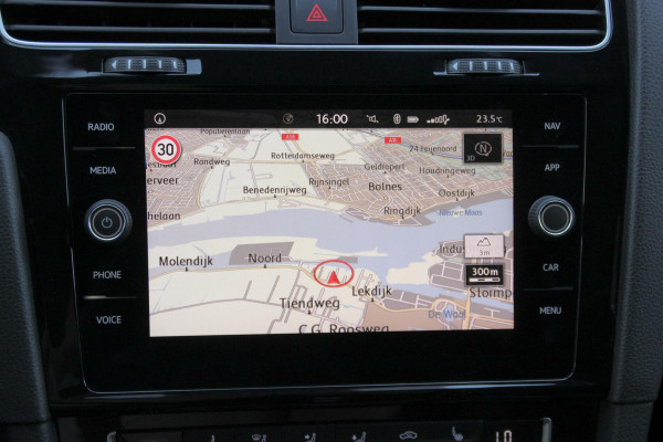 Volkswagen Golf 7.5 - 1.5 TSI ACT 2x R Line 150 PK Automaat |PANORAMADAK, VIRTUAL, CRUISE, STOELVERWARMING, CAMERA, LED, PDC|
