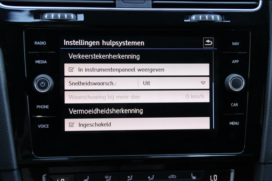 Volkswagen Golf 7.5 - 1.5 TSI ACT 2x R Line 150 PK Automaat |PANORAMADAK, VIRTUAL, CRUISE, STOELVERWARMING, CAMERA, LED, PDC|