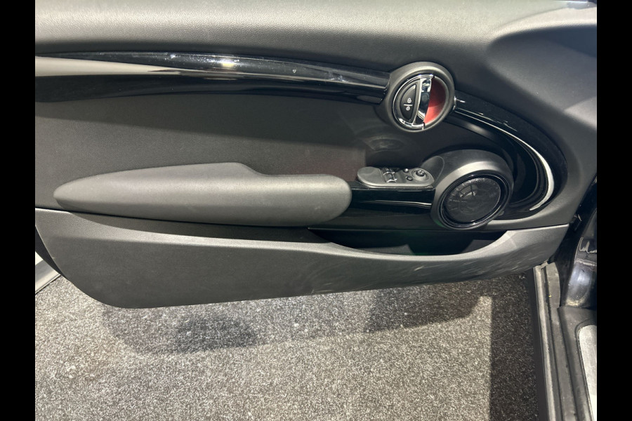 MINI Mini Electric Yours 33 kWh | Elektrisch schuif/kantel panoramadak | Harman & Kardon | Verwarmde voorstoelen | SoH (batterijcheck) 97 % score!