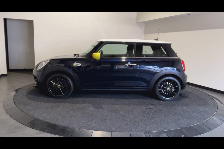 MINI Mini Electric Yours 33 kWh | Elektrisch schuif/kantel panoramadak | Harman & Kardon | Verwarmde voorstoelen | SoH (batterijcheck) 97 % score!