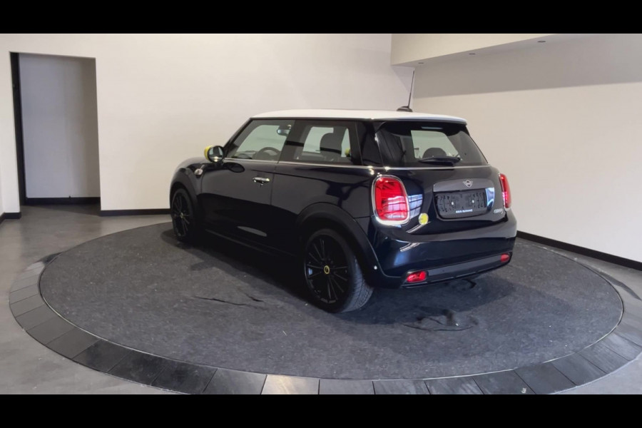 MINI Mini Electric Yours 33 kWh | Elektrisch schuif/kantel panoramadak | Harman & Kardon | Verwarmde voorstoelen | SoH (batterijcheck) 97 % score!