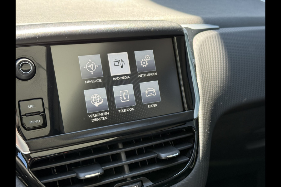 Peugeot 2008 BWJ 2017 | 1.2T 111PK Allure | CLIMA | TREKHAAK | NAVI | CARPLAY | LEDER/STOF