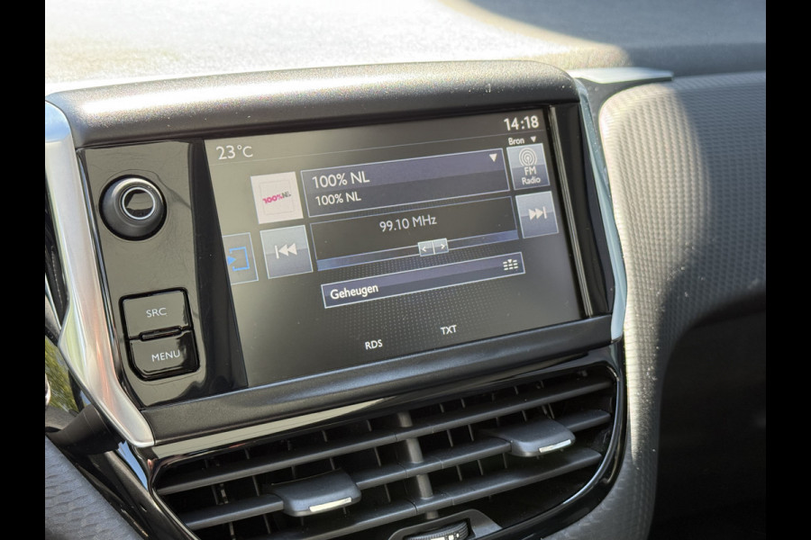 Peugeot 2008 BWJ 2017 | 1.2T 111PK Allure | CLIMA | TREKHAAK | NAVI | CARPLAY | LEDER/STOF