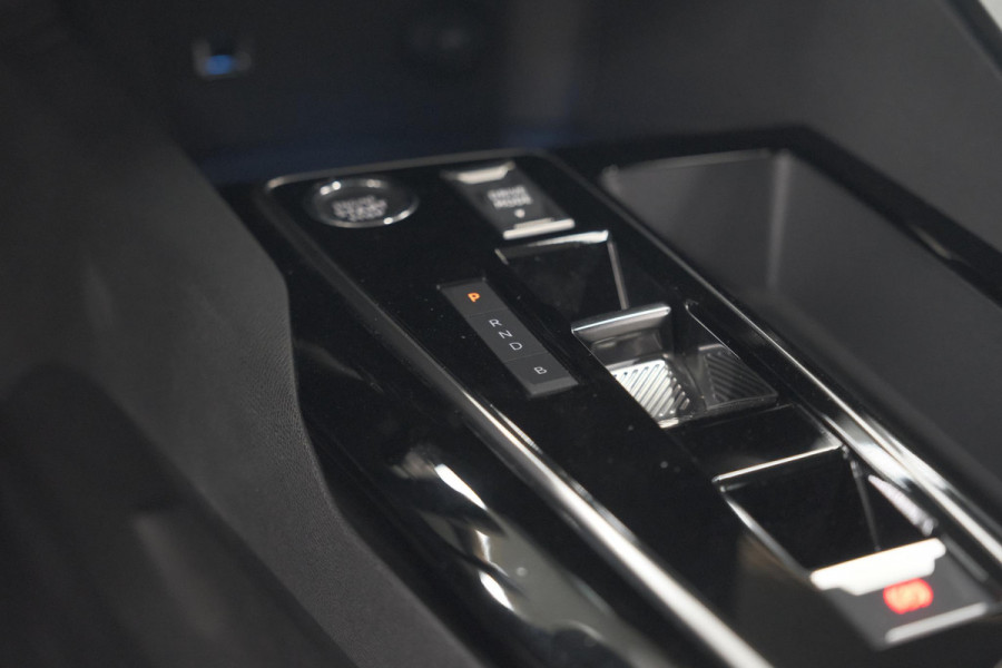 Peugeot 3008 1.6 HYbrid 225 Allure Pack Business | Camera | Navigatie | Apple Carplay | Parkeersensoren