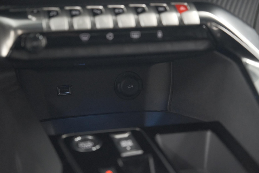 Peugeot 3008 1.6 HYbrid 225 Allure Pack Business | Camera | Navigatie | Apple Carplay | Parkeersensoren