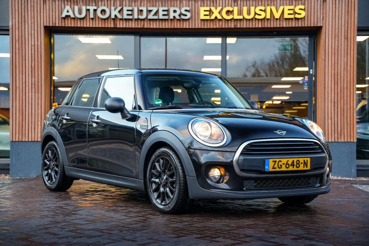 MINI Mini 1.5 One Airco Cruise Control Navigatie 16" LMV AUTOMAAT! MINI Mini 1.5 One Airco Cruise Control Navigatie 16" LMV AUTOMAAT!