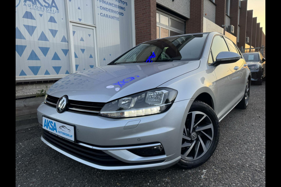 Volkswagen Golf 1.0 TSI Sound 110pk DSG ACC Navi CarPlay Stlvw PDC