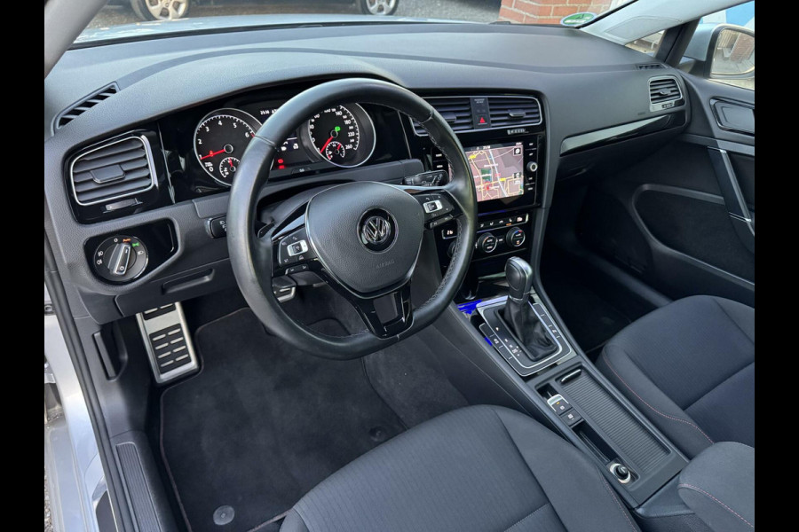 Volkswagen Golf 1.0 TSI Sound 110pk DSG ACC Navi CarPlay Stlvw PDC