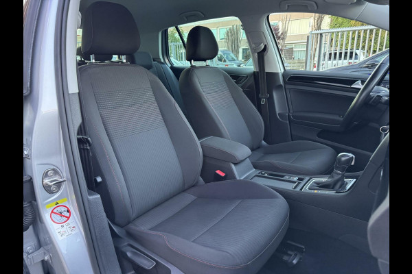 Volkswagen Golf 1.0 TSI Sound 110pk DSG ACC Navi CarPlay Stlvw PDC