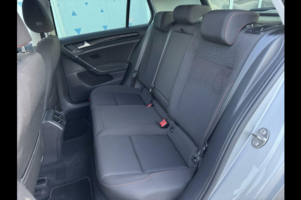 Volkswagen Golf 1.0 TSI Sound 110pk DSG ACC Navi CarPlay Stlvw PDC