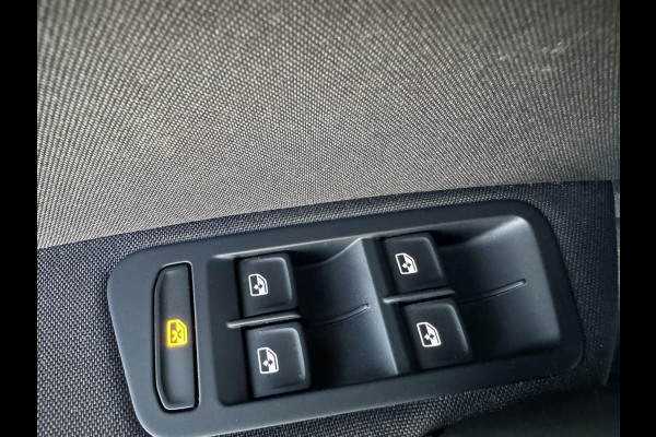 Volkswagen Golf 1.0 TSI Sound 110pk DSG ACC Navi CarPlay Stlvw PDC