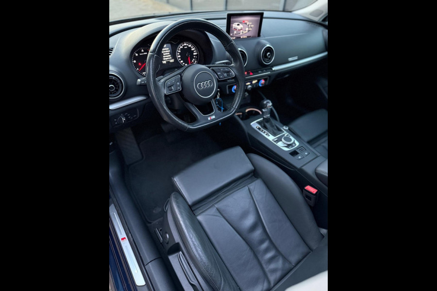 Audi A3 Sportback 35 TDI 3x S-Line Panorama CarPlay Camera