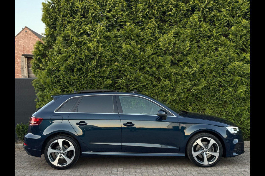 Audi A3 Sportback 35 TDI 3x S-Line Panorama CarPlay Camera