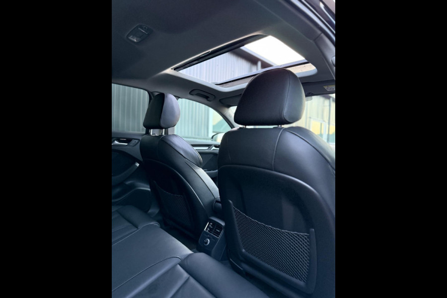 Audi A3 Sportback 35 TDI 3x S-Line Panorama CarPlay Camera