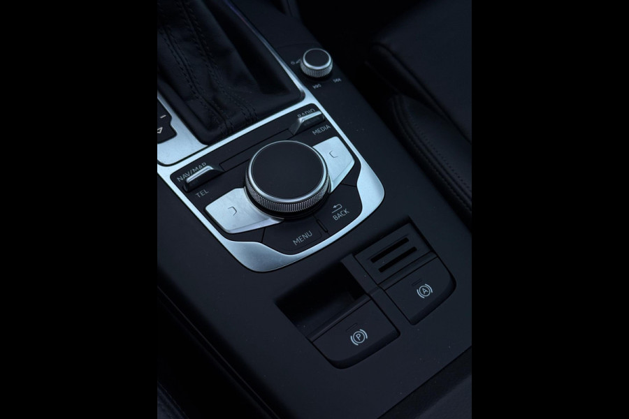 Audi A3 Sportback 35 TDI 3x S-Line Panorama CarPlay Camera