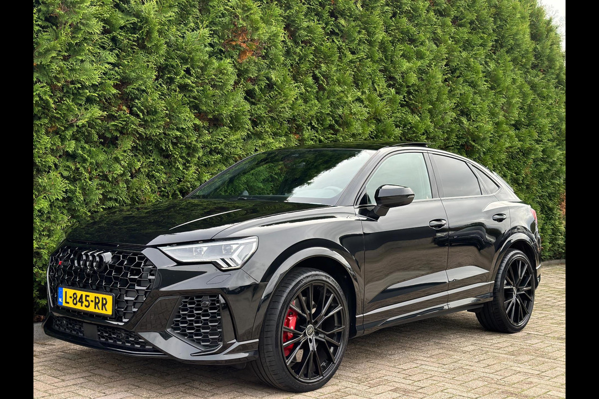 Audi RSQ3 Sportback 2.5 TFSI Panorama B&O CarPlay Audi RSQ3 Sportback 2.5 TFSI Panorama B&O CarPlay