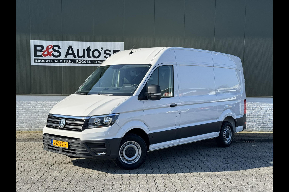 Volkswagen Crafter 30 2.0 TDI L3H3 Highline 4S banden Trekhaak Carplay Pdc v+a Cruise DAB Volkswagen Crafter 30 2.0 TDI L3H3 Highline 4S banden Trekhaak Carplay Pdc v+a Cruise DAB