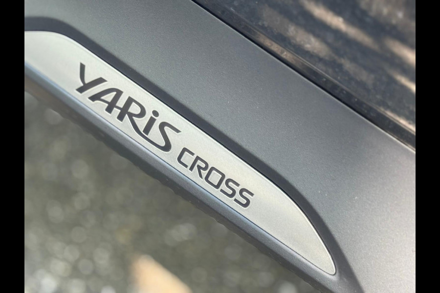 Toyota Yaris Cross 1.5 Hybrid Dynamic, achteruitrijcamera, winter pakket, 17 inch, extra getint glas,climaat control