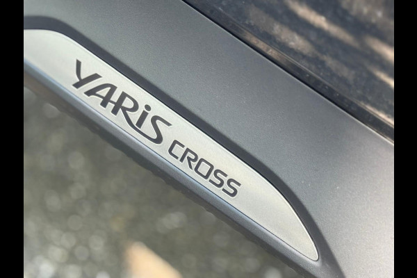 Toyota Yaris Cross 1.5 Hybrid Dynamic, achteruitrijcamera, winter pakket, 17 inch, extra getint glas,climaat control