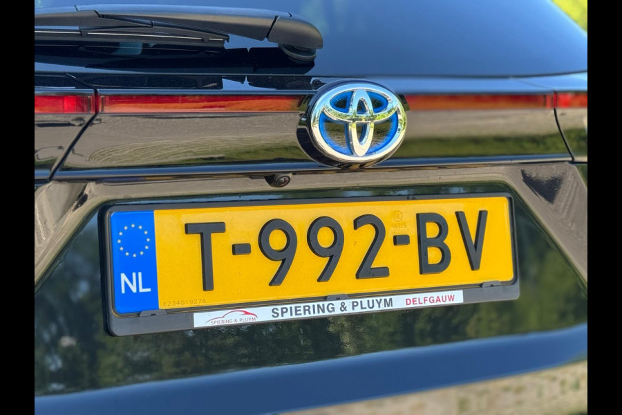 Toyota Yaris Cross 1.5 Hybrid Dynamic, achteruitrijcamera, winter pakket, 17 inch, extra getint glas,climaat control