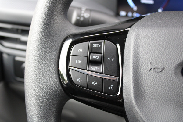 Ford Transit Custom 320 2.0 TDCI L2H1 Trend DC 150 pk - LED Koplampen - 5 Zits - 2x Schuifdeur - Stoelverwarming - Privacyglass