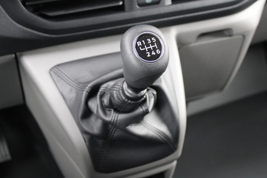 Ford Transit Custom 320 2.0 TDCI L2H1 Trend DC 150 pk - LED Koplampen - 5 Zits - 2x Schuifdeur - Stoelverwarming - Privacyglass