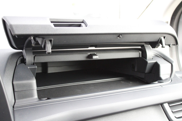 Ford Transit Custom 320 2.0 TDCI L2H1 Trend DC 150 pk - LED Koplampen - 5 Zits - 2x Schuifdeur - Stoelverwarming - Privacyglass