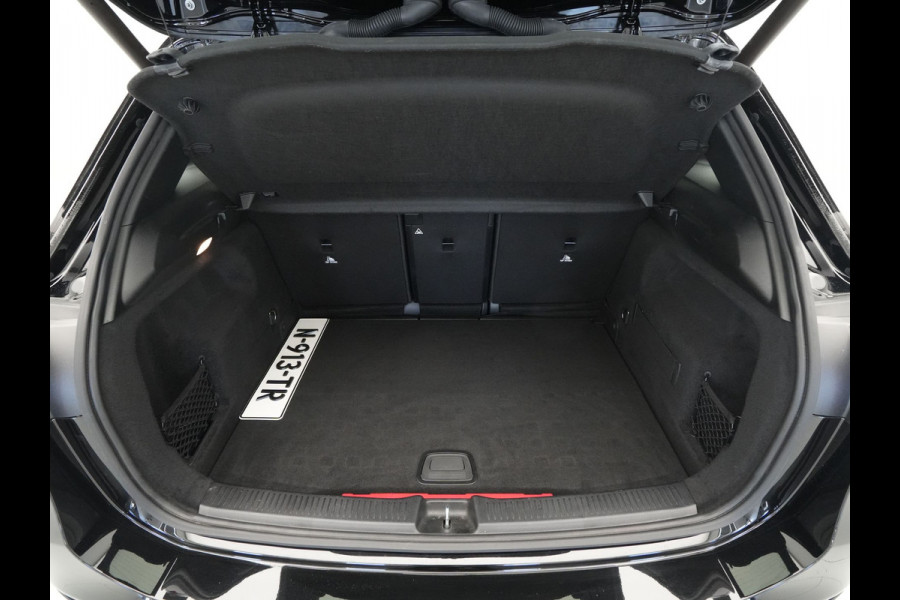 Mercedes-Benz B-Klasse 250 e Business Solution AMG Limited Panorama BurmesterSound Carplay Stoelverwarming Ambient Lighting 228