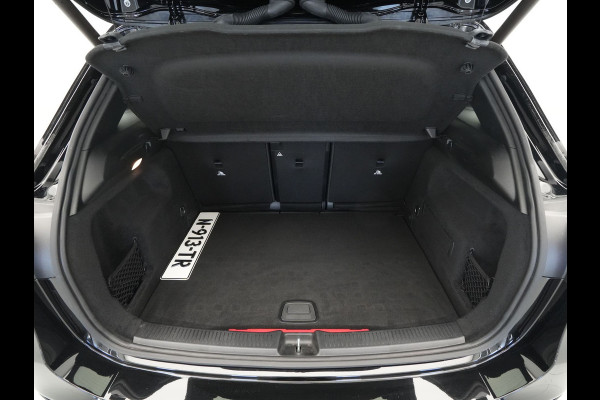 Mercedes-Benz B-Klasse 250 e Business Solution AMG Limited Panorama BurmesterSound Carplay Stoelverwarming Ambient Lighting 228