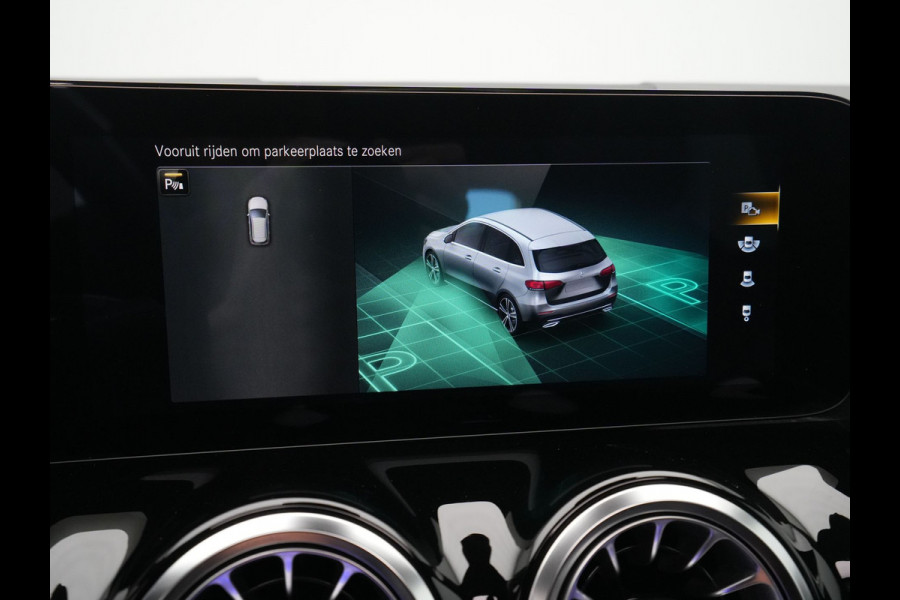 Mercedes-Benz B-Klasse 250 e Business Solution AMG Limited Panorama BurmesterSound Carplay Stoelverwarming Ambient Lighting 228