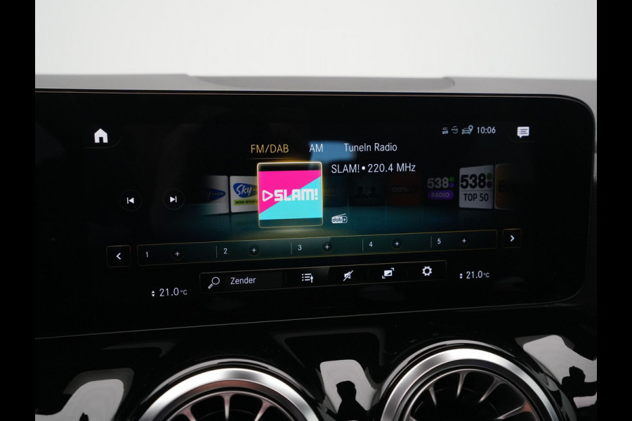 Mercedes-Benz B-Klasse 250 e Business Solution AMG Limited Panorama BurmesterSound Carplay Stoelverwarming Ambient Lighting 228