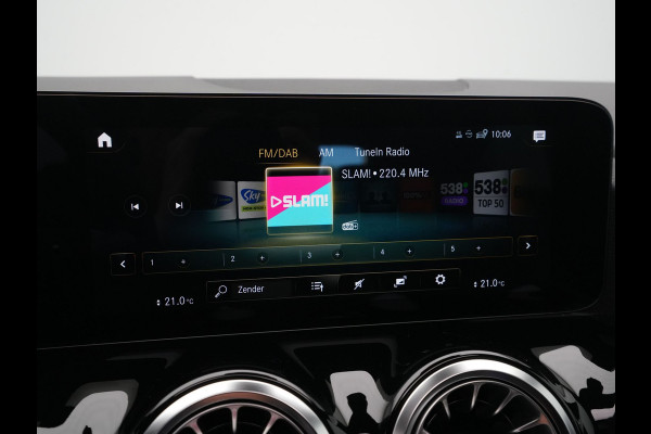 Mercedes-Benz B-Klasse 250 e Business Solution AMG Limited Panorama BurmesterSound Carplay Stoelverwarming Ambient Lighting 228