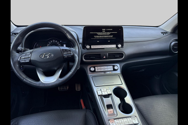 Hyundai Kona EV Premium 64 kWh