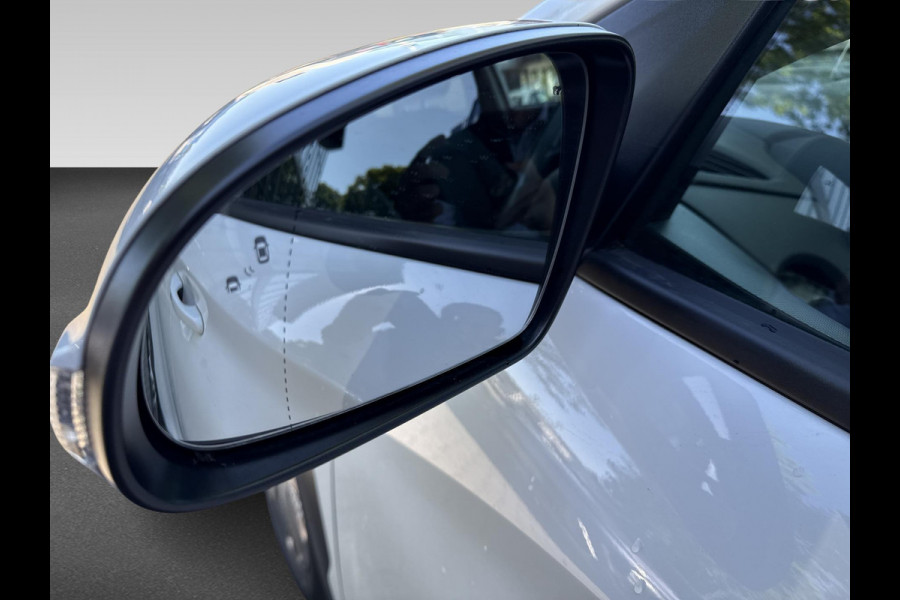 Hyundai Kona EV Premium 64 kWh