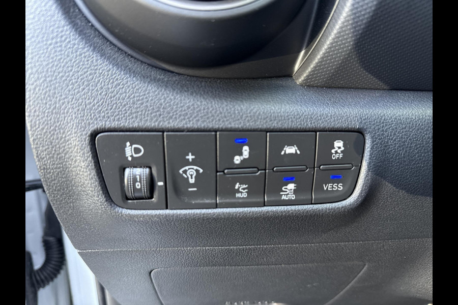 Hyundai Kona EV Premium 64 kWh