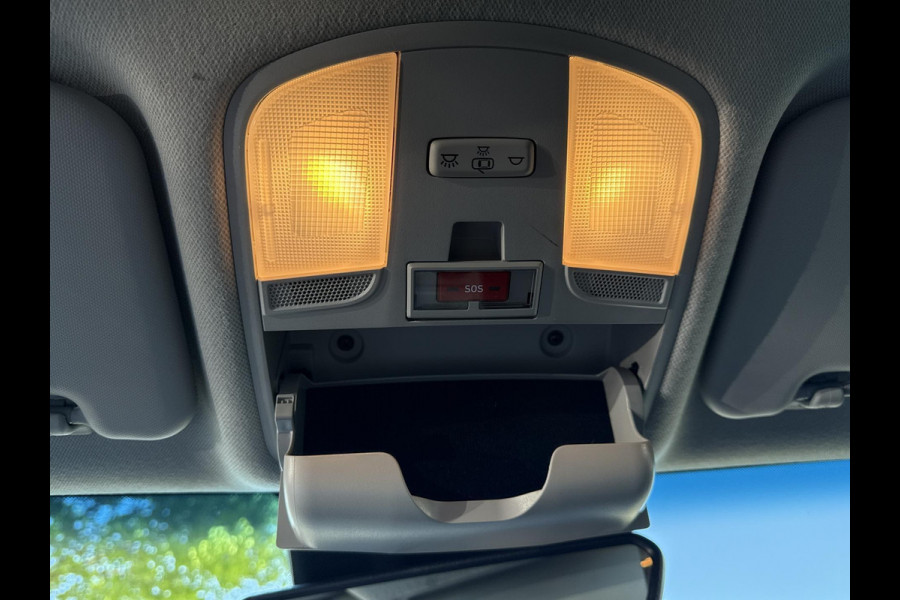 Hyundai Kona EV Premium 64 kWh