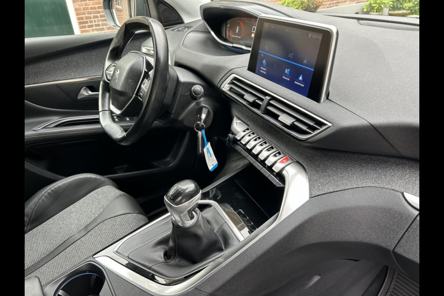Peugeot 3008 1.2 130pk Allure Carplay, Trekhaak