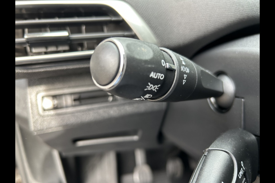 Peugeot 3008 1.2 130pk Allure Carplay, Trekhaak