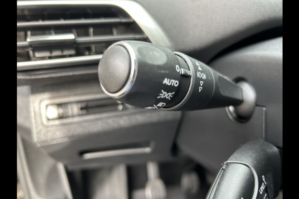 Peugeot 3008 1.2 130pk Allure Carplay, Trekhaak