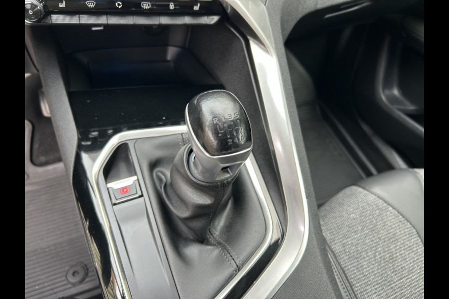 Peugeot 3008 1.2 130pk Allure Carplay, Trekhaak