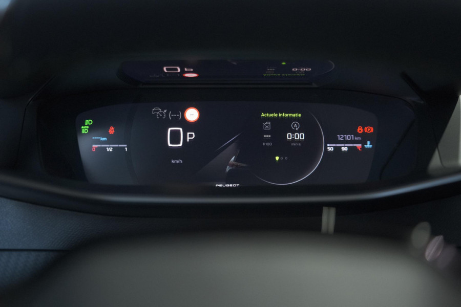 Peugeot 2008 PureTech 130 EAT8 GT | 360 Camera | Adaptieve Cruise Control | Dodehoekdetectie | Apple Carplay