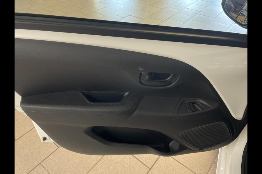 Peugeot 108 1.0 e-VTi Active AIRCO NAVI VIA APP BLUETOOTH SPARCO CAMERA CHROOM PRIVACYGLAS ZEER NETTE AUTO