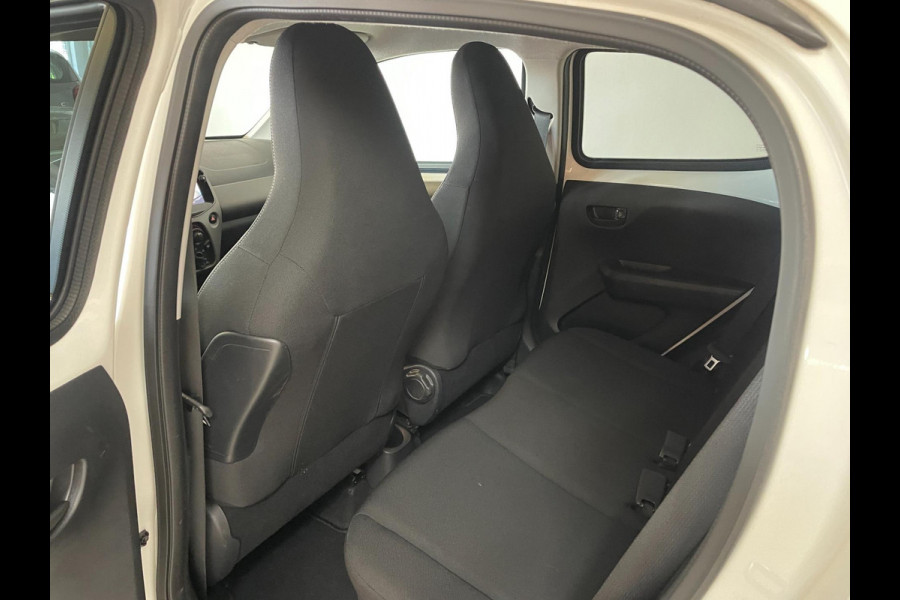 Peugeot 108 1.0 e-VTi Active AIRCO NAVI VIA APP BLUETOOTH SPARCO CAMERA CHROOM PRIVACYGLAS ZEER NETTE AUTO